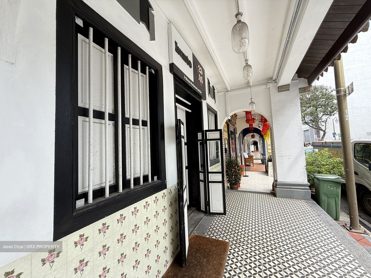 Telok Ayer Conservation Area (D1), Retail #537835591